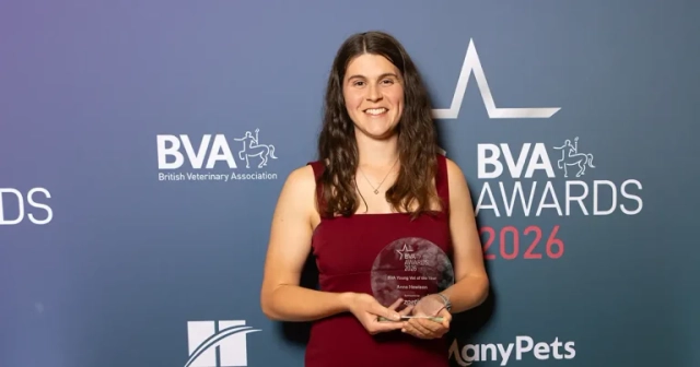 ‘Inspiring’ young vet hailed at BVA Awards